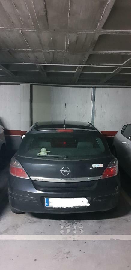 Apartamento "Los Prados" Wifi Y Parking Oviedo Luaran gambar